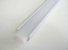 LED profil Mikro2 - nástěnný stříbrný, násuvný OPÁLOVÝ kryt, 1m DOPRODEJ